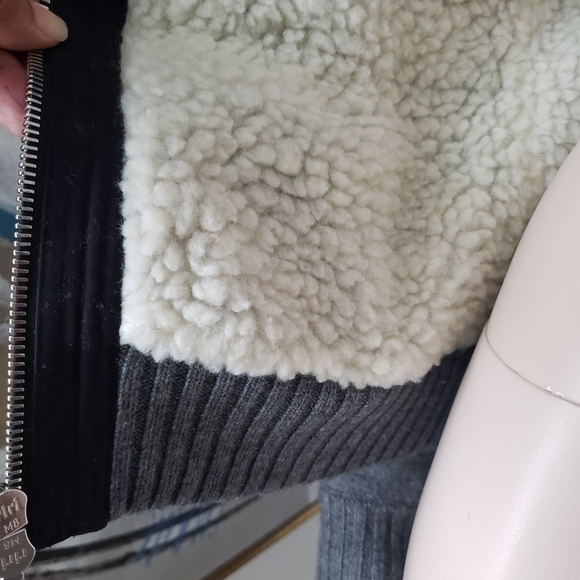 Moose Knuckles | High-collar Zip-up Cardigan - Picture 13 of 16